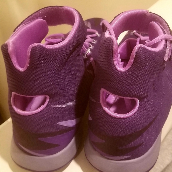 Nike Zooms signed by Kendall Marshall NBA - Picture 2 of 5